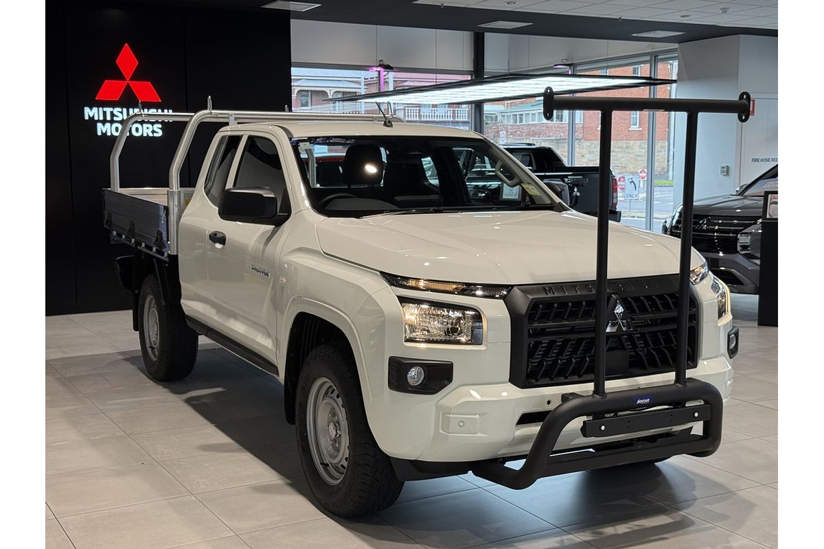 2026 Mitsubishi MV Triton GLX 2.4L D 6AT 4X4 CC CC 2026 Mitsubishi MV Triton GLX 2.4L D 6AT 4X4 CC CC