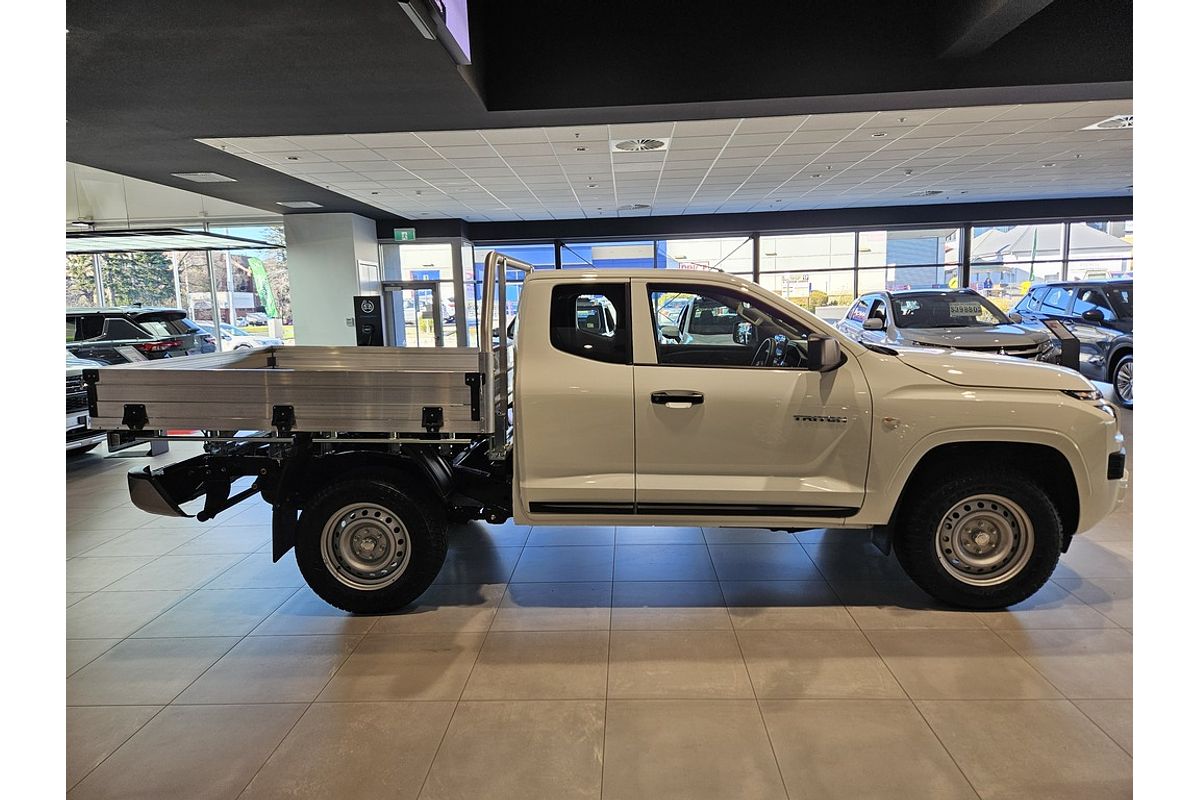 2026 Mitsubishi MV Triton GLX 2.4L D 6AT 4X4 CC CC