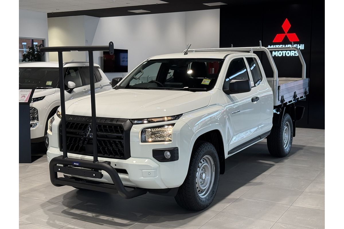 2026 Mitsubishi MV Triton GLX 2.4L D 6AT 4X4 CC CC 2026 Mitsubishi MV Triton GLX 2.4L D 6AT 4X4 CC CC