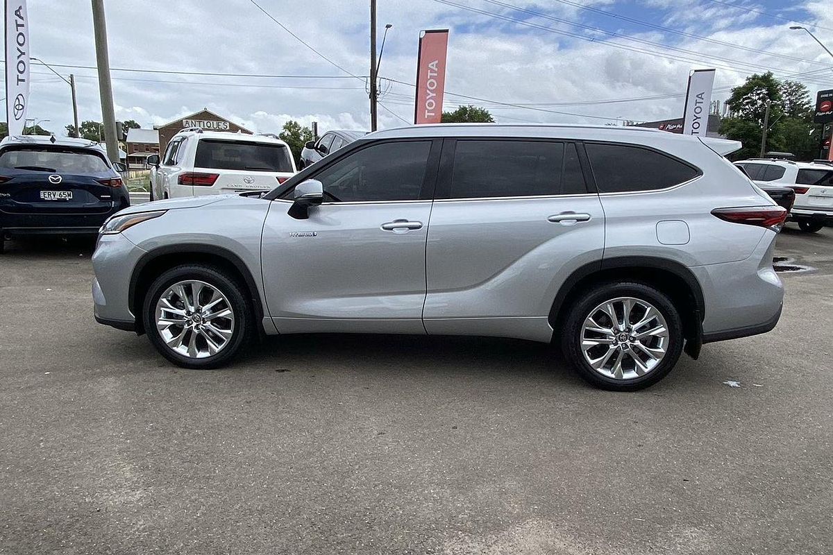 2024 Toyota Kluger Grande AXUH78R