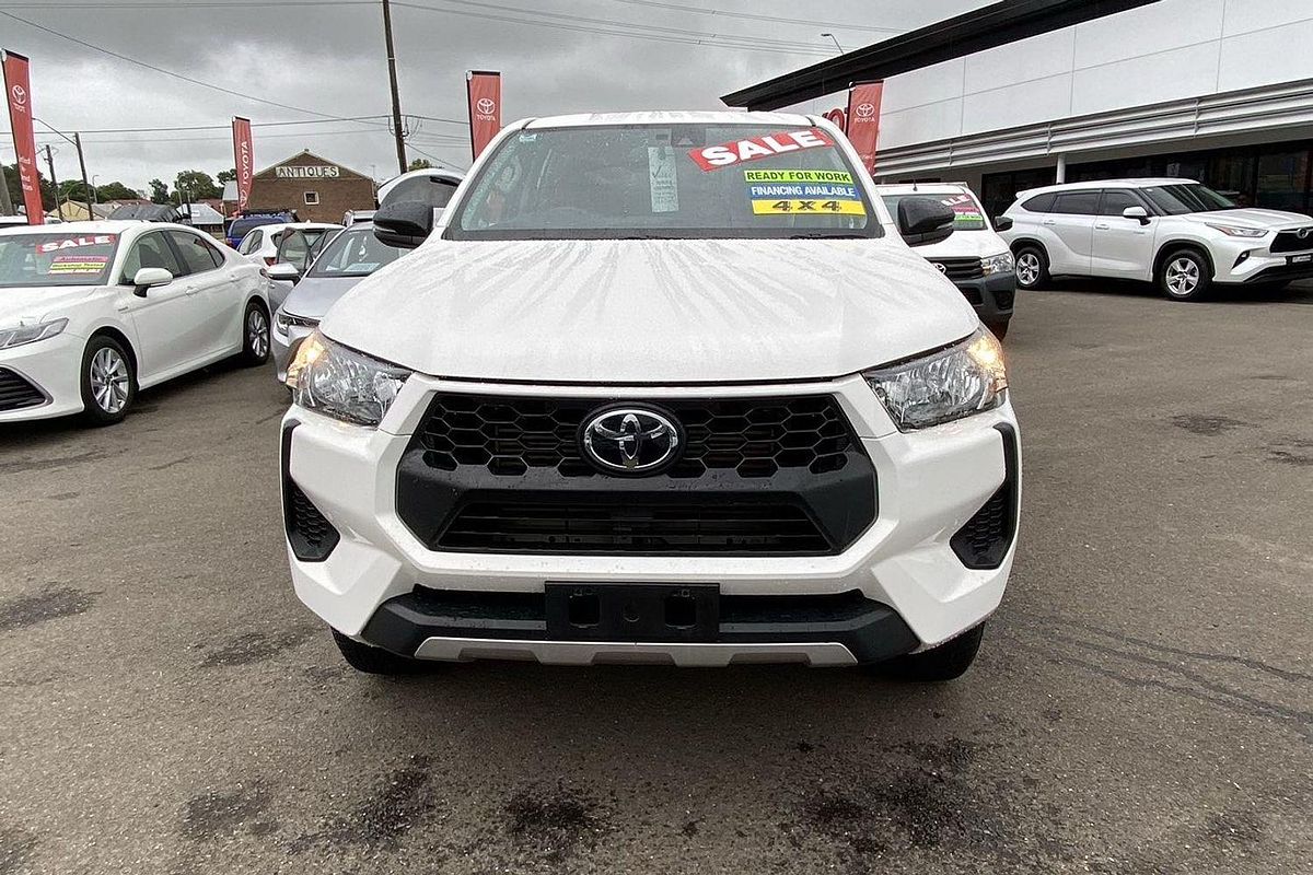 2025 Toyota Hilux SR GUN126R 4X4