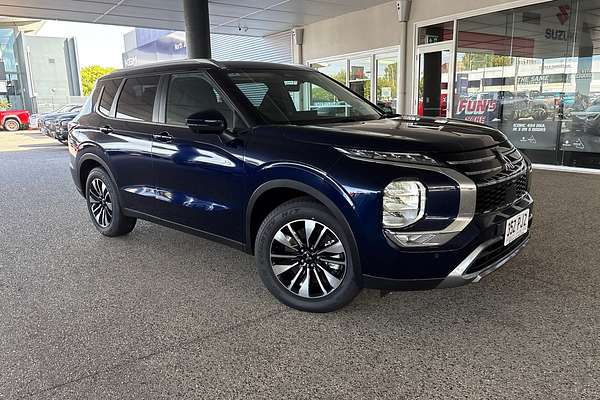 2025 Mitsubishi Outlander LS ZM