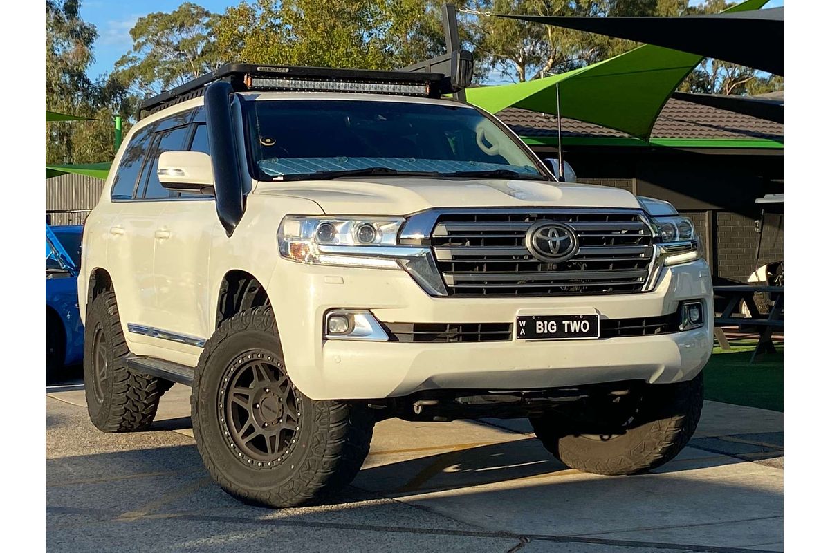 2015 Toyota Landcruiser Sahara VDJ200R