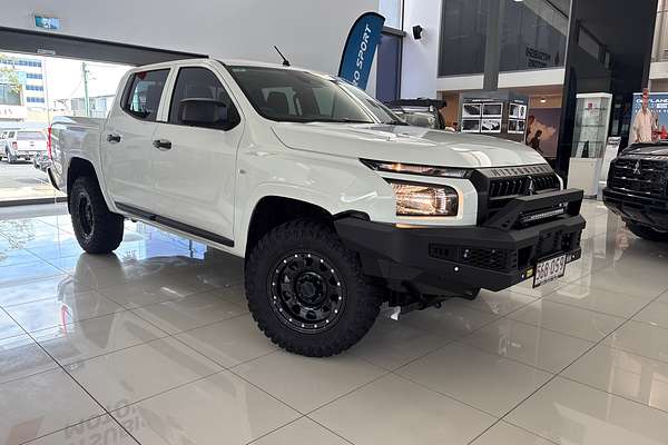 2025 Mitsubishi Triton GLX MV 4X4