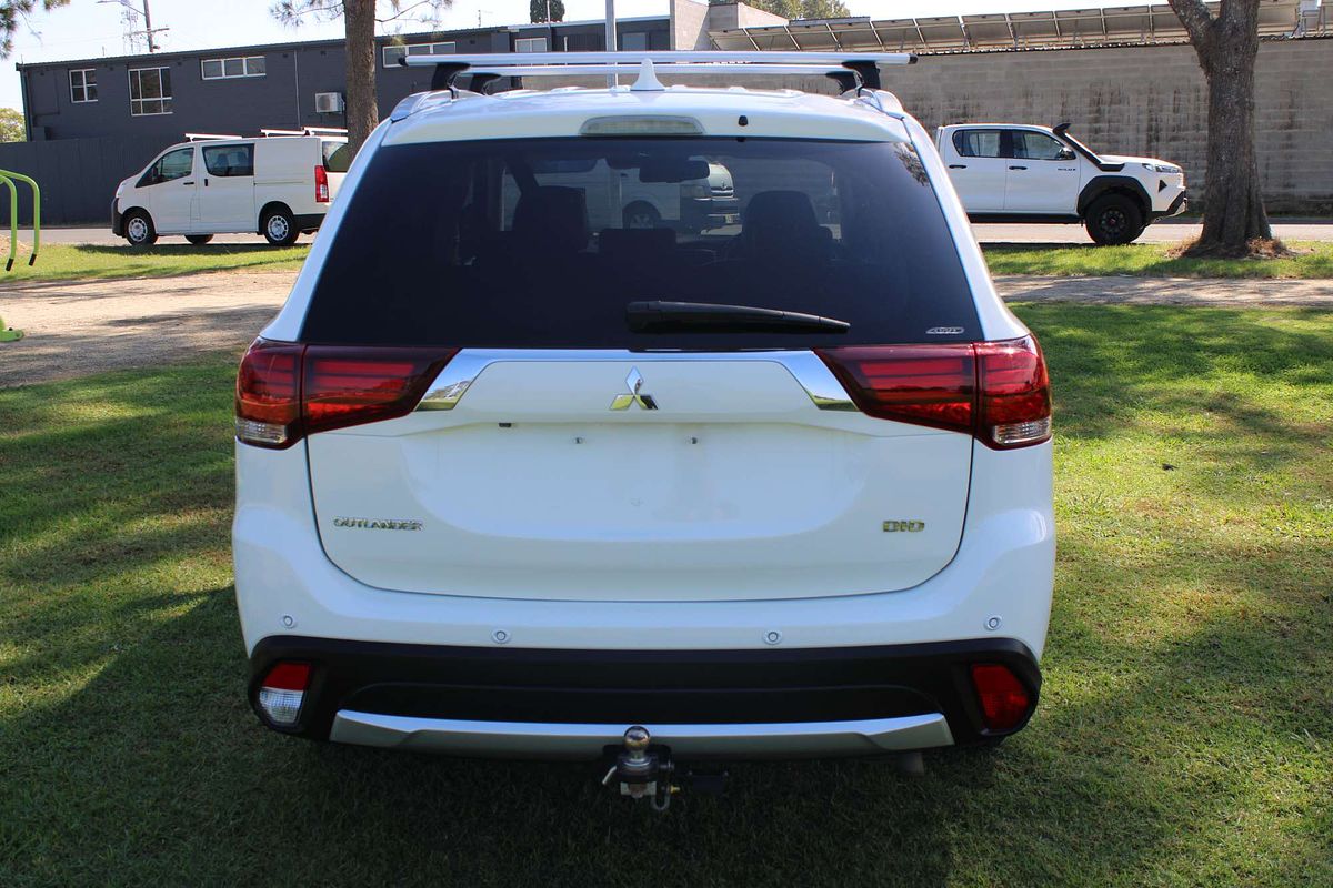2017 MITSUBISHI OUTLANDER LS SAFETY PACK (4x4) 7 SEATS 6 SP AUTOMATIC 4D WAGON DT4 DIESEL