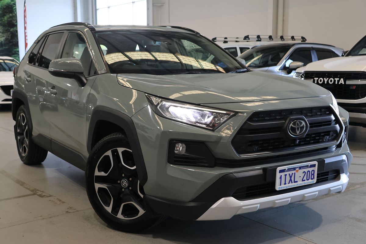 2019 Toyota RAV4 Edge AXAA54R