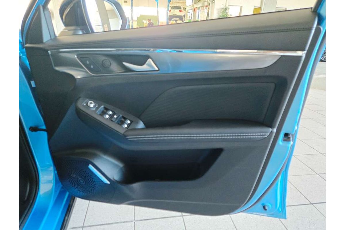 Jolion Facelift Luxury Petrol Auto 4x2