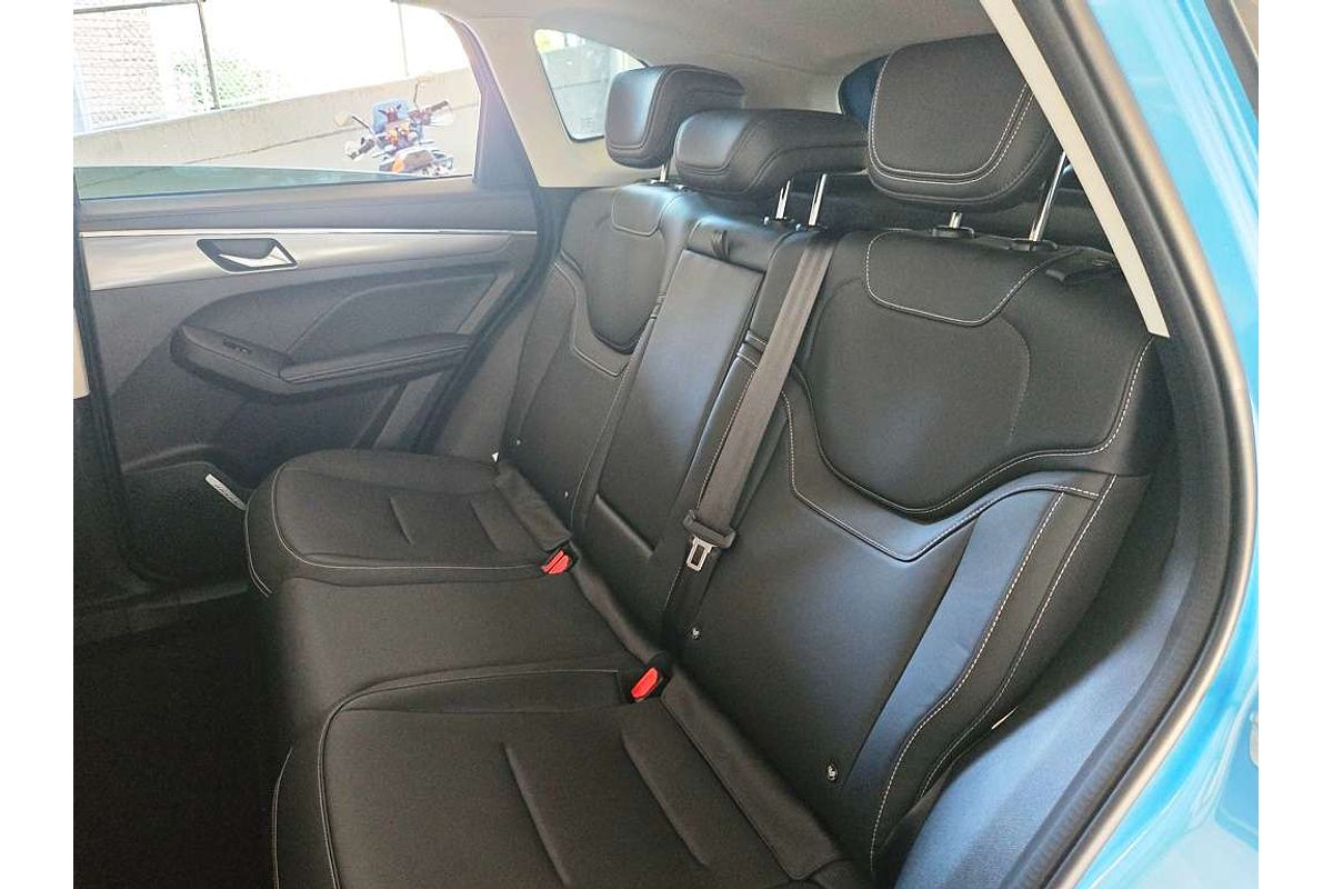 Jolion Facelift Luxury Petrol Auto 4x2