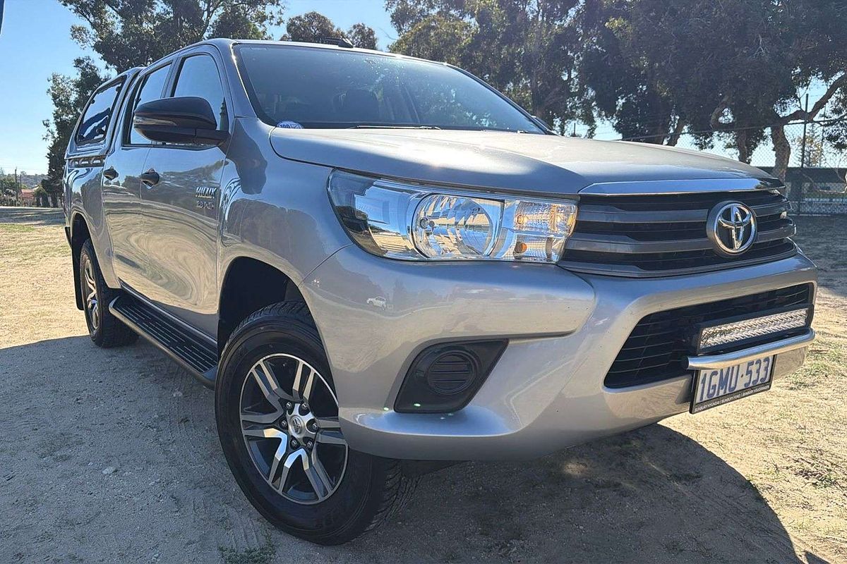 2018 Toyota Hilux SR GUN126R 4X4