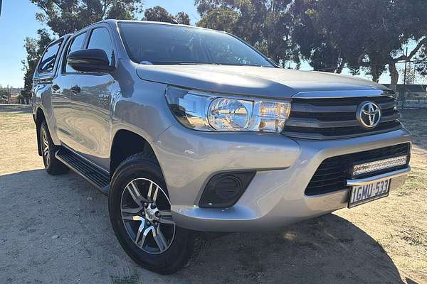 2018 Toyota Hilux SR GUN126R 4X4