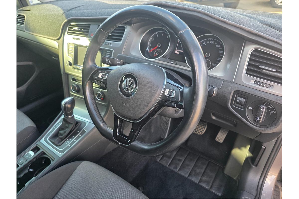 2014 Volkswagen Golf 90TSI 7