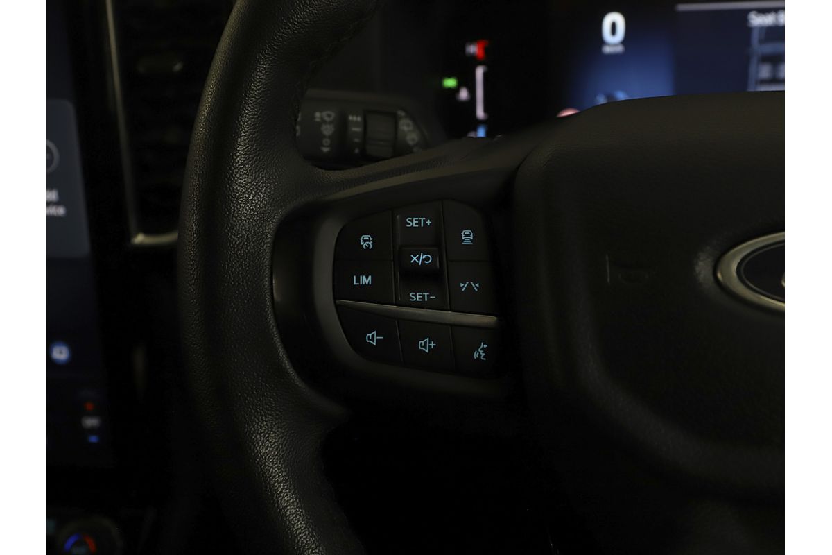 Ford Everest 2024.00 SUV TREND . 2.0L BiT DSL 10 SPD AUTO 4X4 .