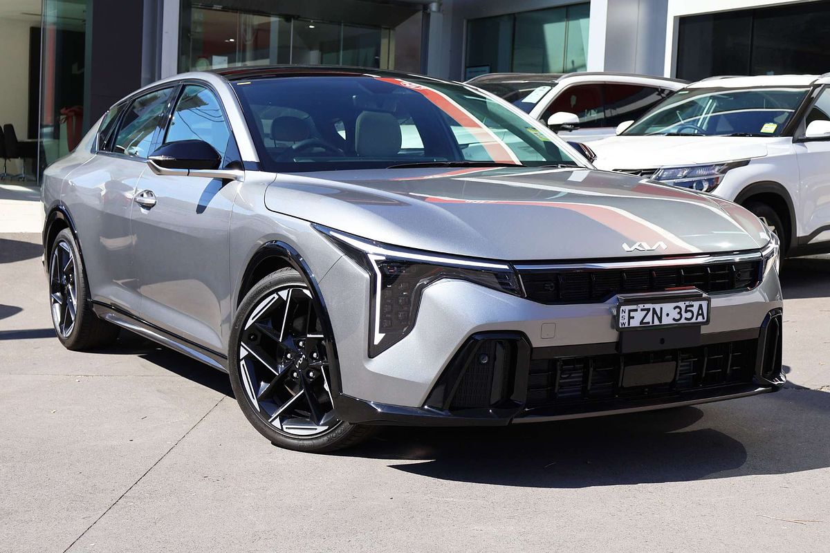 2025 Kia K4 GT-Line CL4m