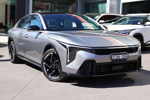 2025 Kia K4 GT-Line CL4m