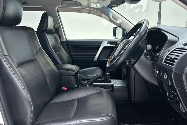 2022 Toyota Landcruiser Prado VX GDJ150R thumb-12