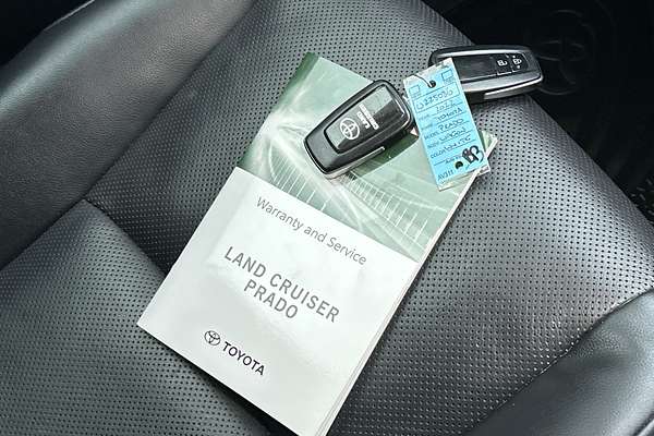 2022 Toyota Landcruiser Prado VX GDJ150R thumb-22