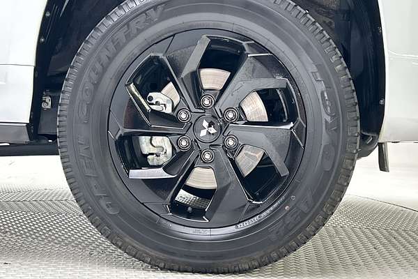 2024 Mitsubishi Pajero Sport GSR QG thumb-9