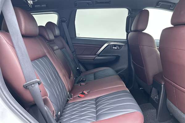2024 Mitsubishi Pajero Sport GSR QG thumb-11