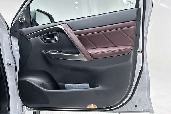 2024 Mitsubishi Pajero Sport GSR QG thumb-18