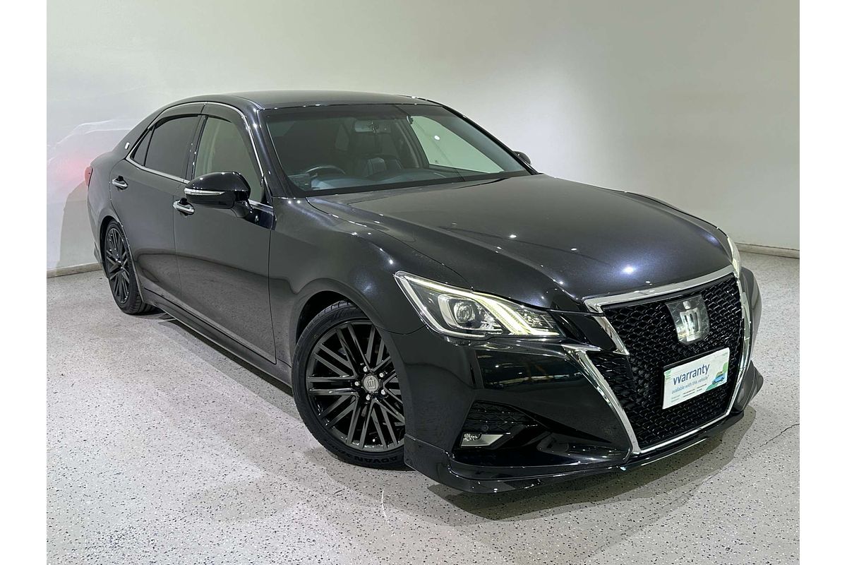 2015 Toyota Crown Athlete S GRS214