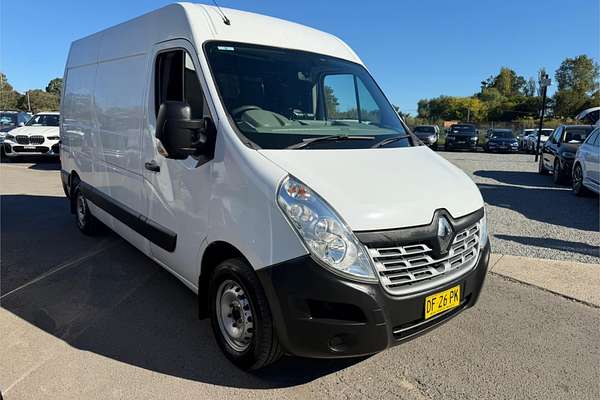 2015 Renault Master X62 MWB Mid Roof