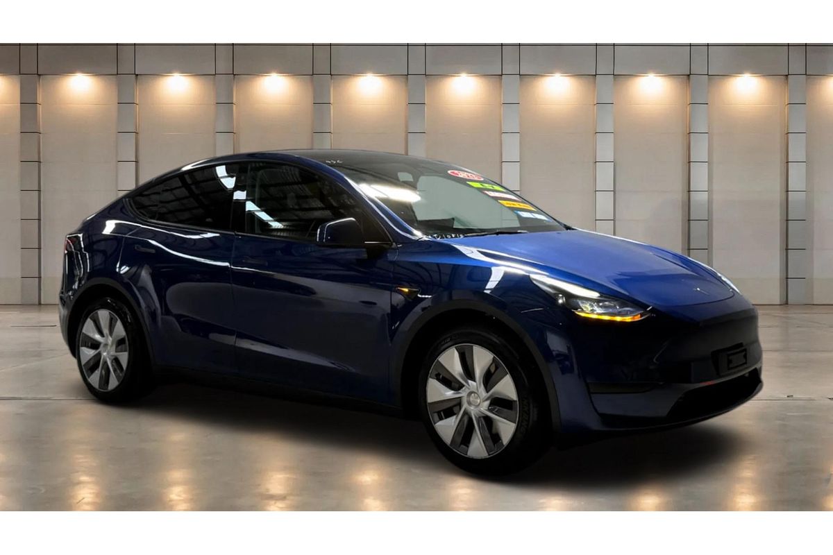2022 Tesla Model Y Rear-Wheel Drive