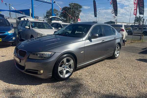 2011 BMW 3 Series 320i Lifestyle E90