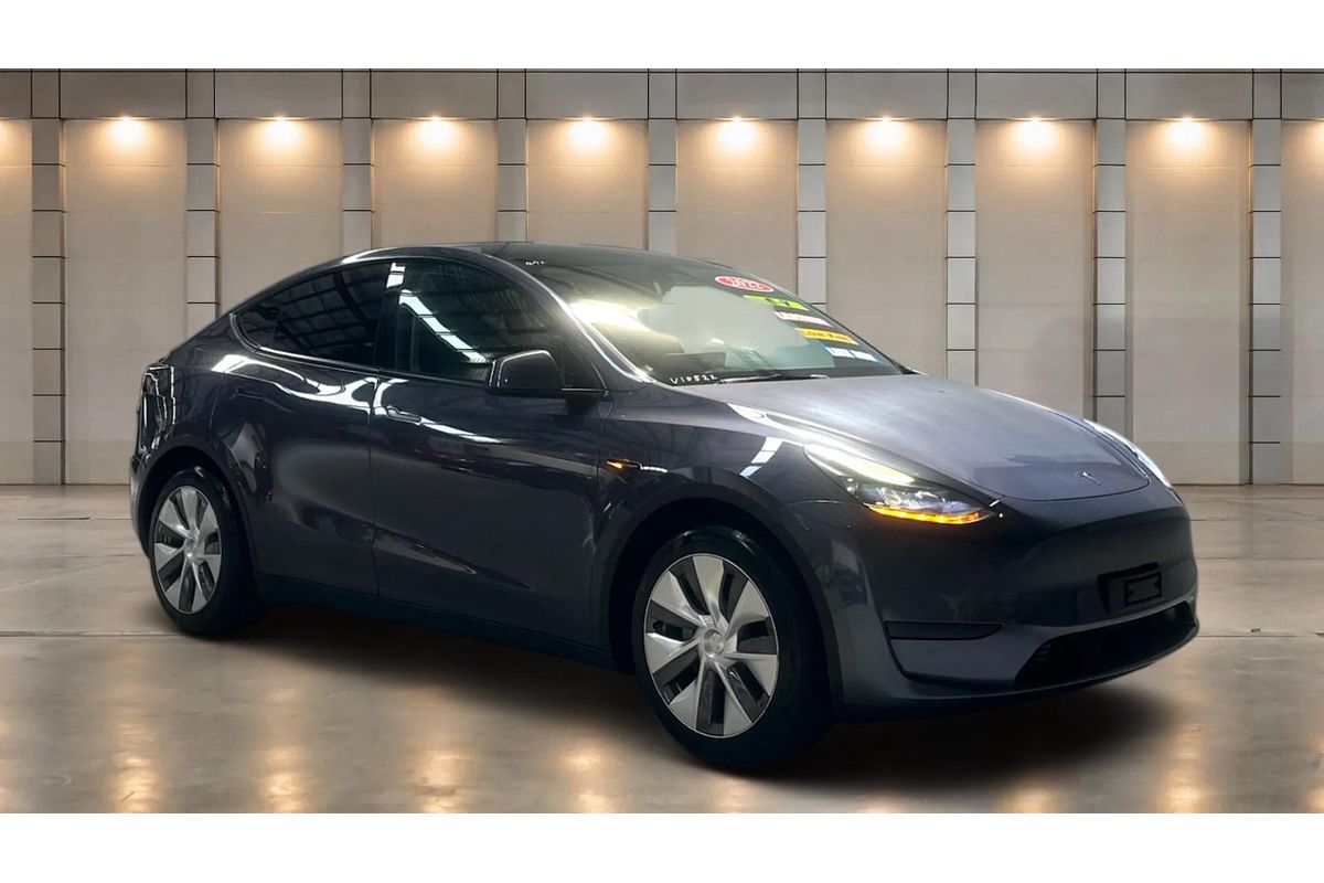 2022 Tesla Model Y Rear-Wheel Drive