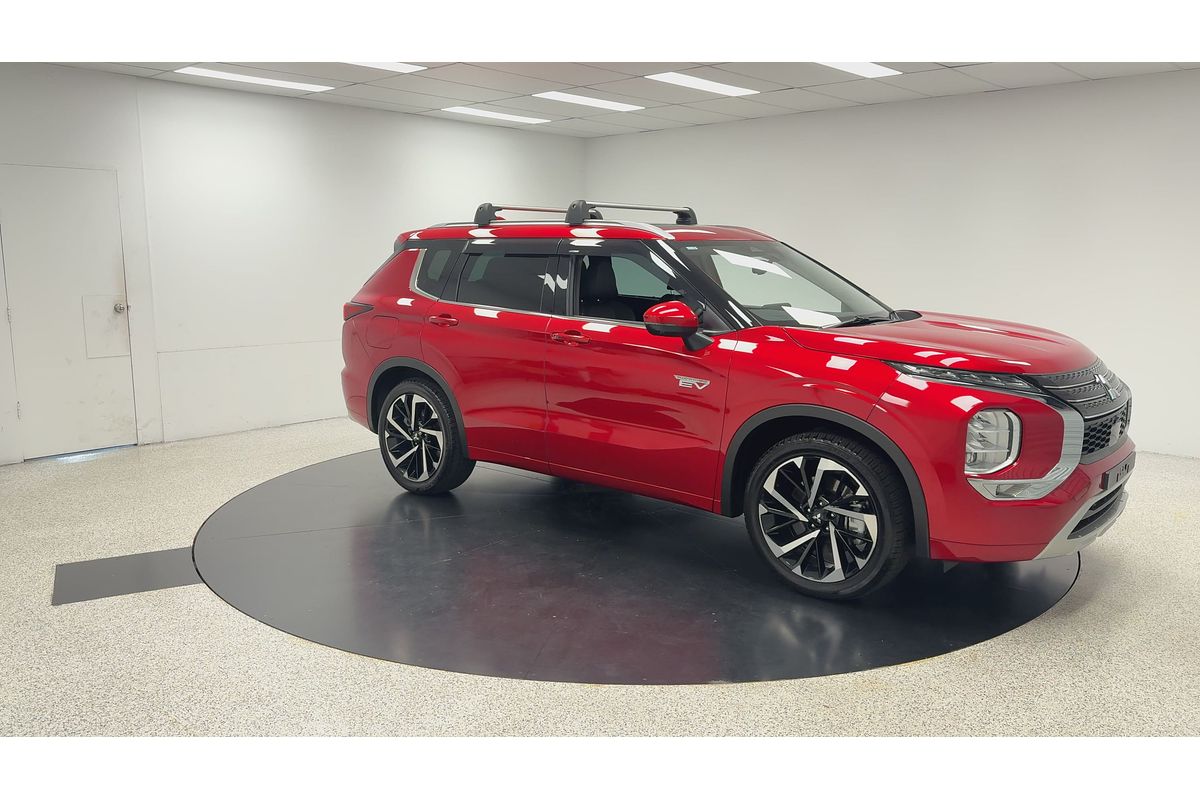 2022 Mitsubishi Outlander PHEV Exceed ZM