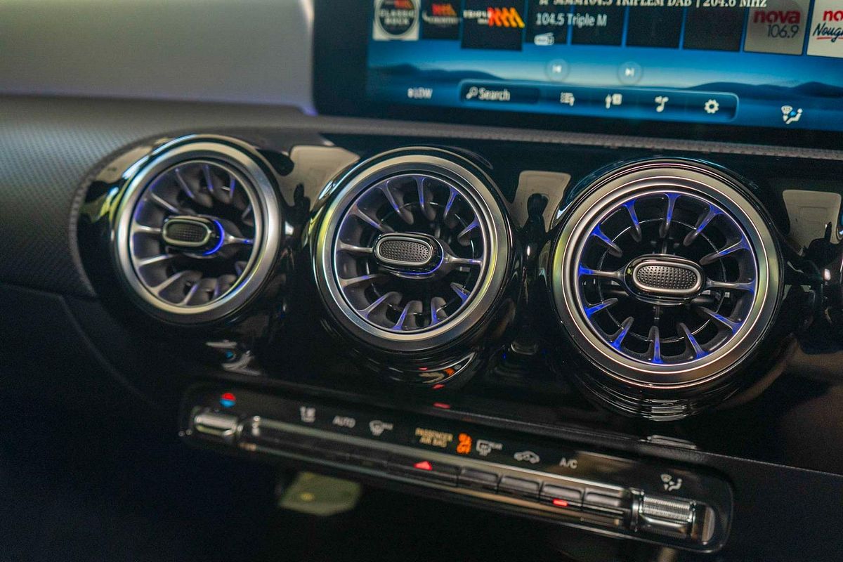 V177 805+055MY A200 Sedan 4dr DCT 7sp 1.3T