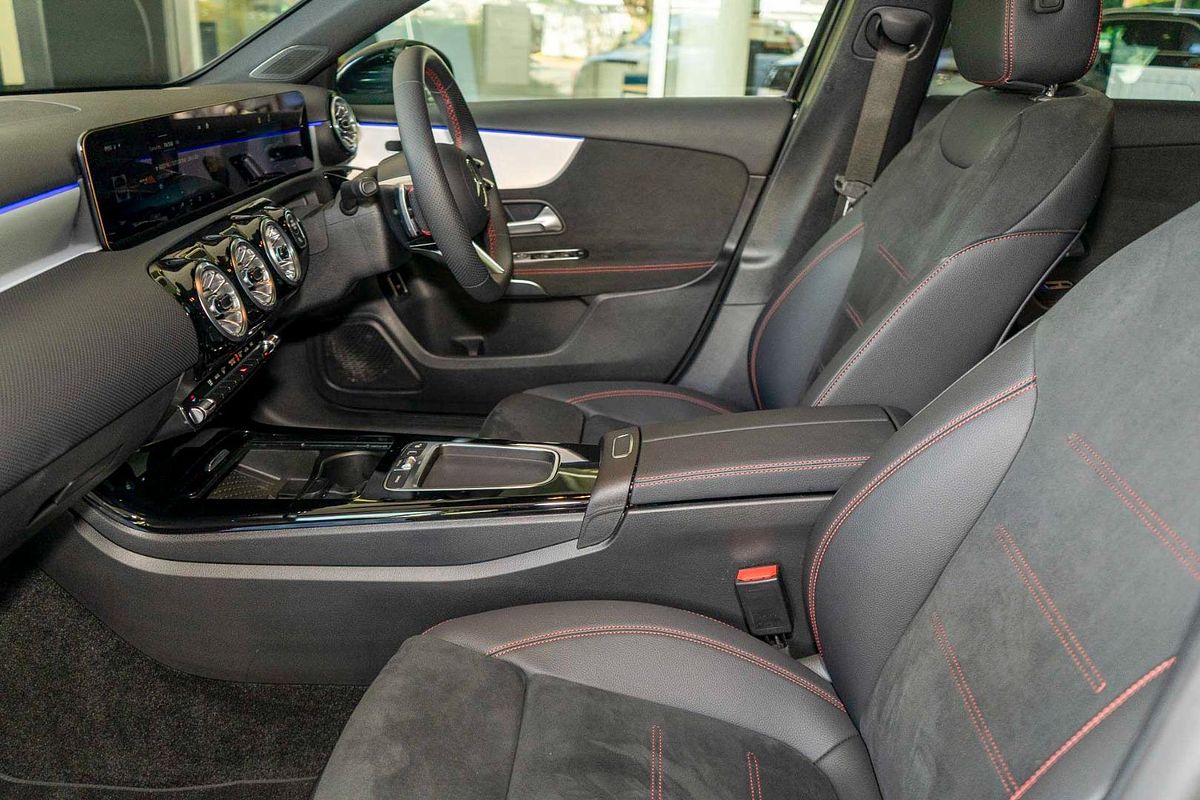 V177 805+055MY A200 Sedan 4dr DCT 7sp 1.3T