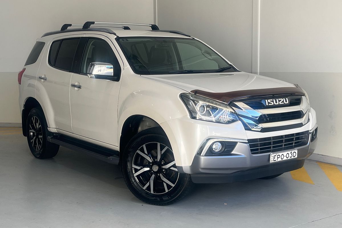 2021 Isuzu MU-X LS-T