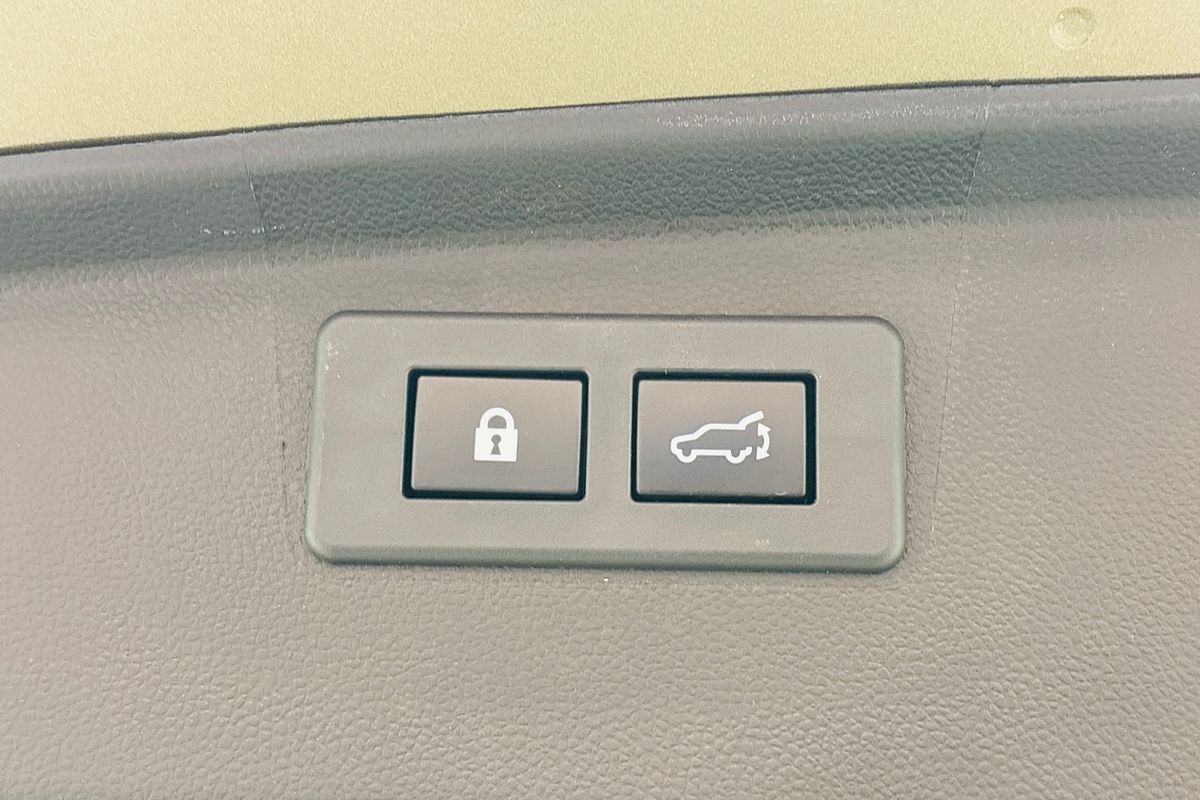 MY25 Subaru Outback Sport XT