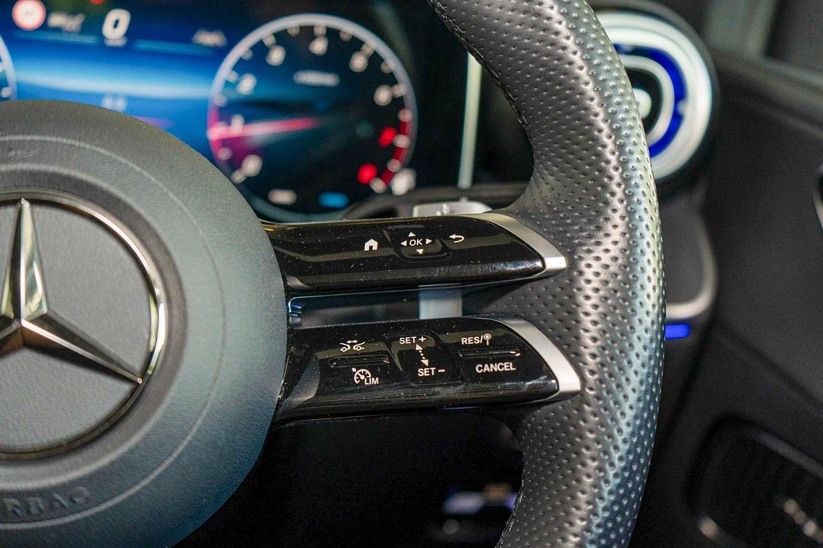 X254 805+055MY GLC300 WAG 9G 9 sp 2.0T/17kW