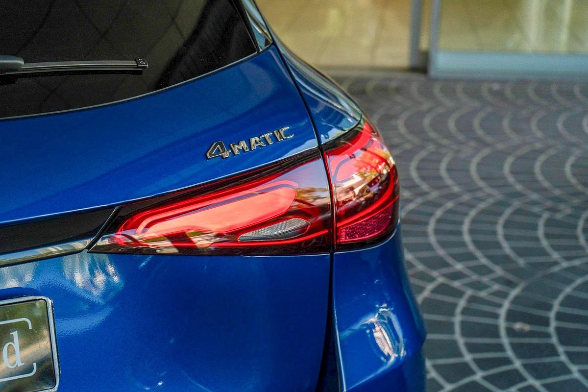 X254 805+055MY GLC300 WAG 9G 9 sp 2.0T/17kW