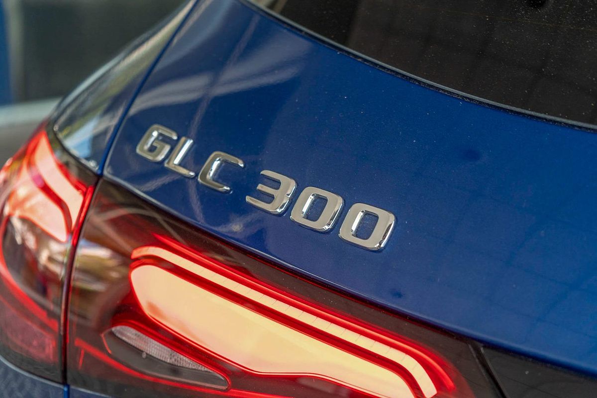 X254 805+055MY GLC300 WAG 9G 9 sp 2.0T/17kW