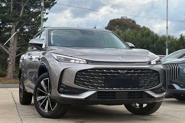 2024 MG HS Essence AS33