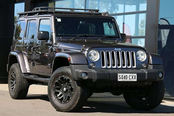 2017 Jeep Wrangler Unlimited Overland JK