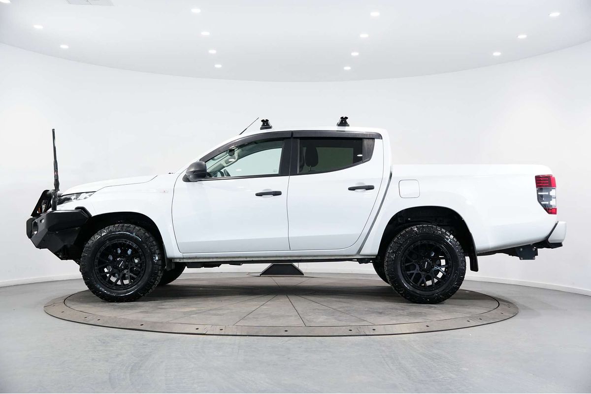 2021 Mitsubishi Triton GLX-R MR 4X4