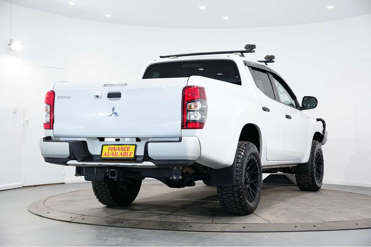 2021 Mitsubishi Triton GLX-R MR 4X4
