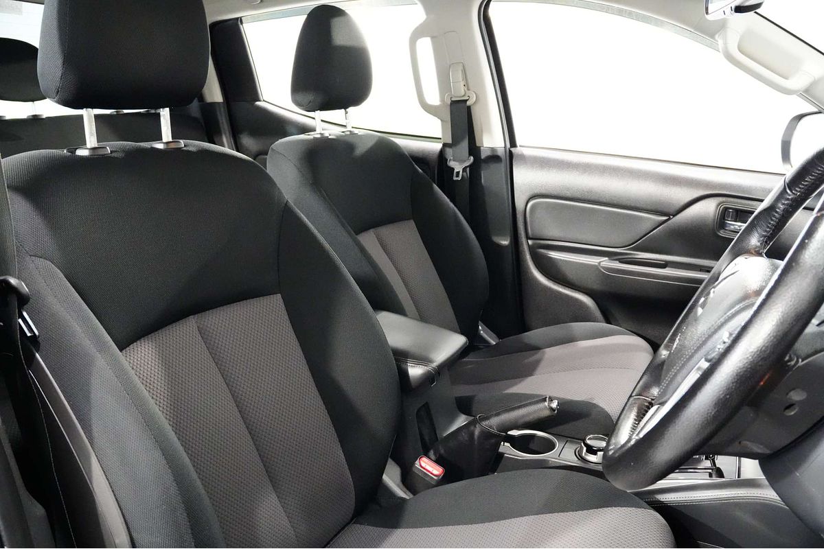 2021 Mitsubishi Triton GLX-R MR 4X4