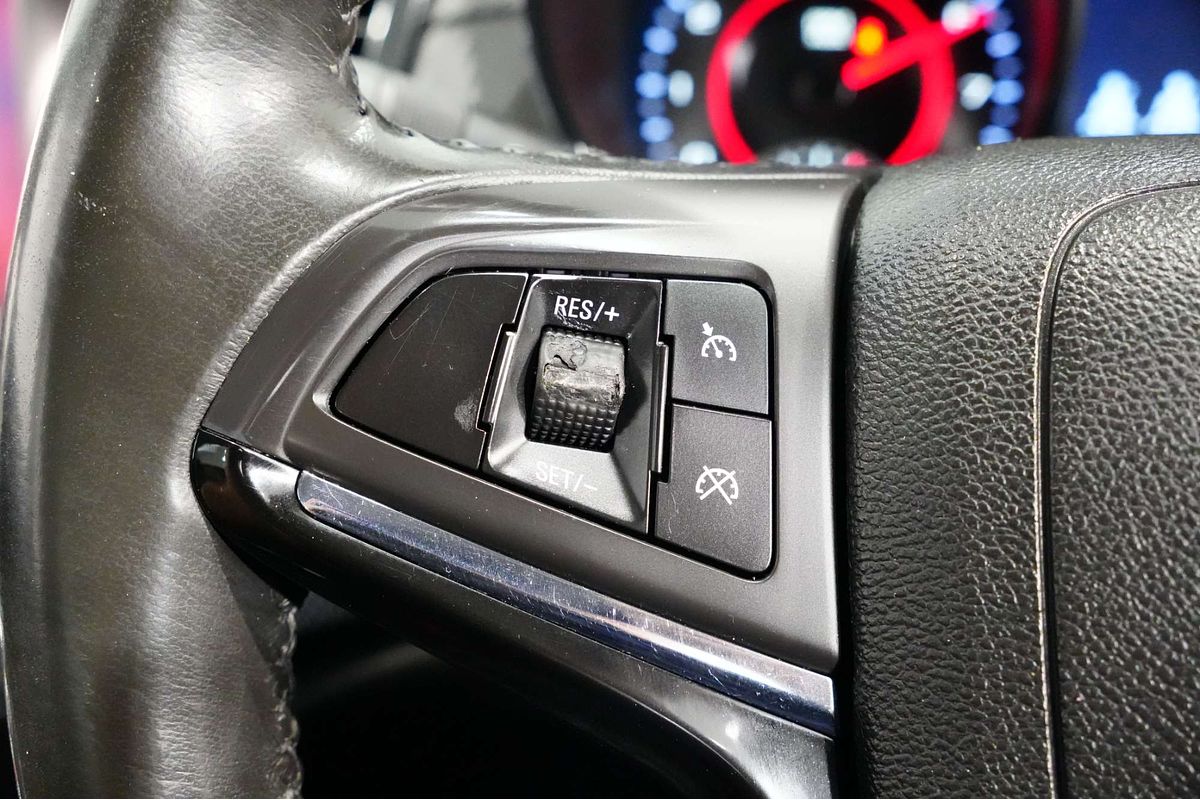 2014 Holden Commodore SV6 VF