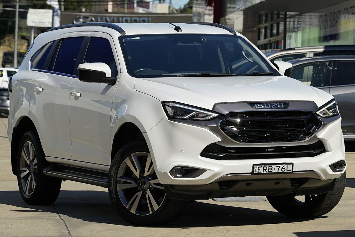 2023 Isuzu MU-X LS-T
