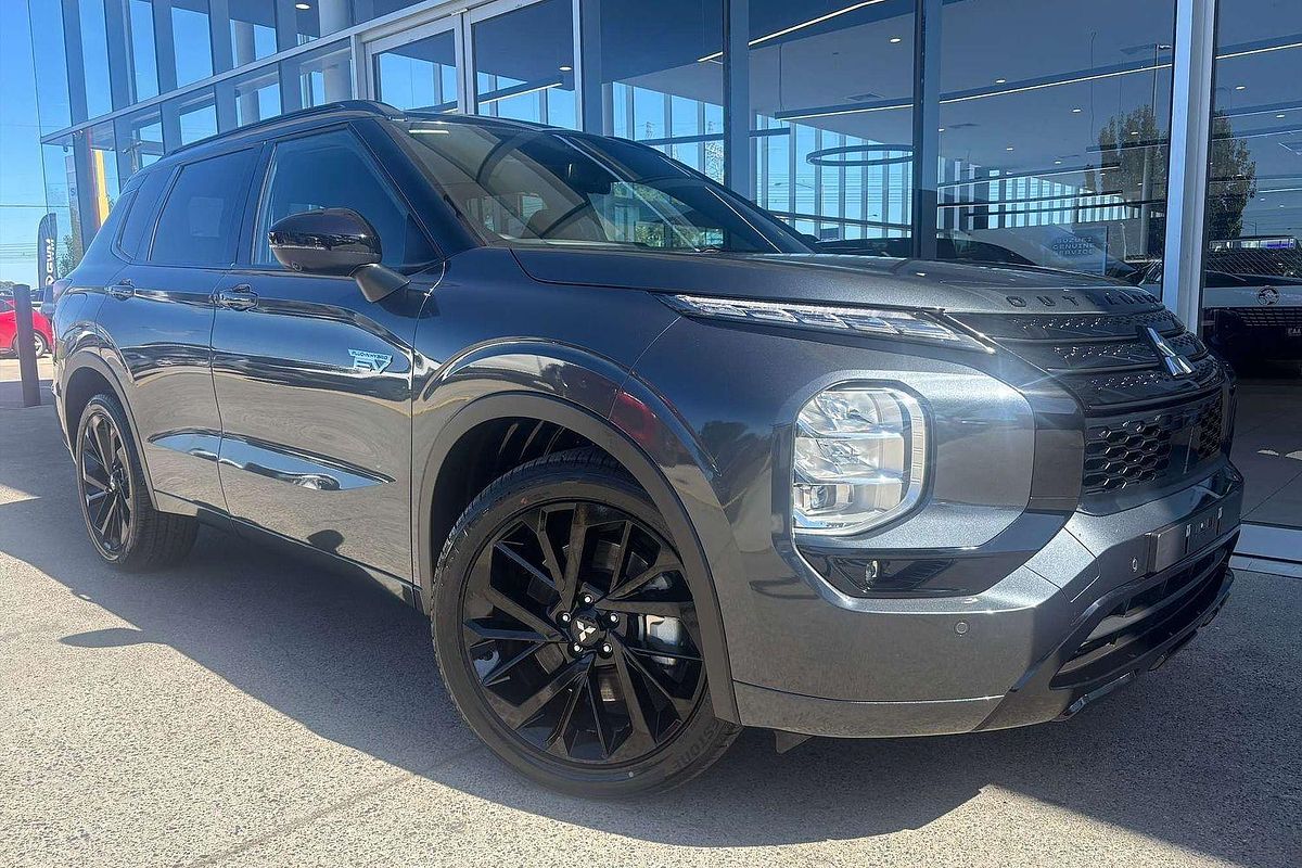 2025 Mitsubishi Outlander PHEV GSR ZM