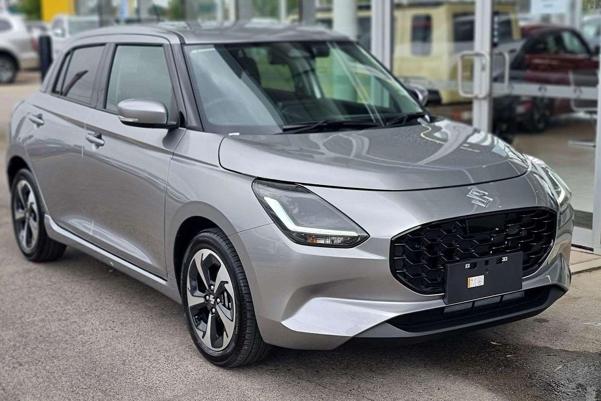 2025 Suzuki Swift Hybrid GLX UZ