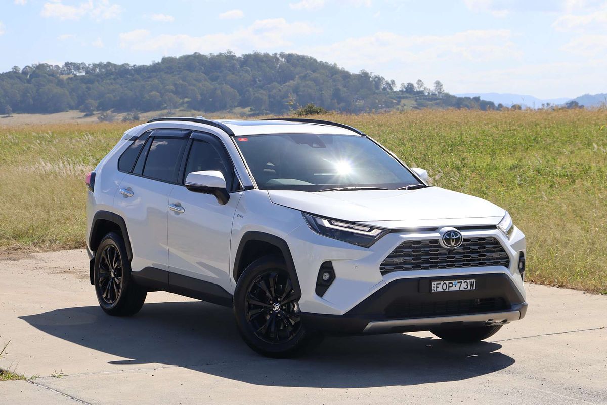 2025 Toyota RAV4 Cruiser AXAH54R