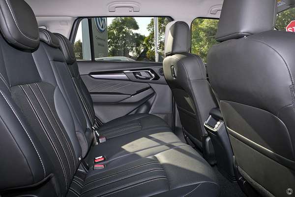 2024 Isuzu MU-X LS-T thumb-7