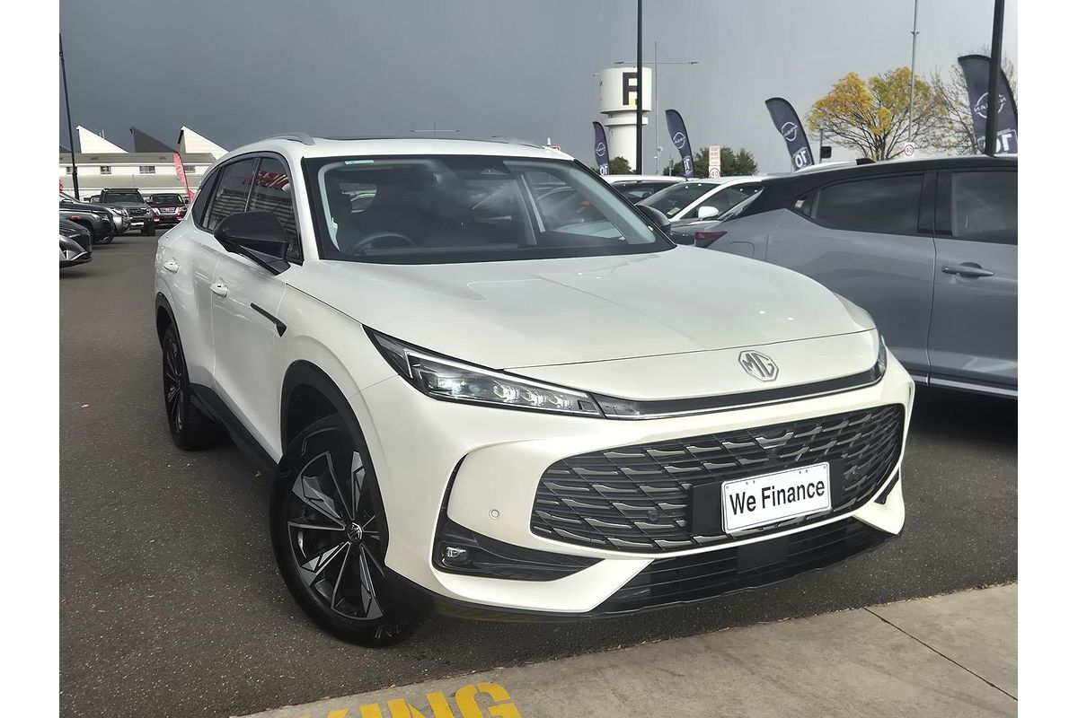 2024 MG HS Essence AS33