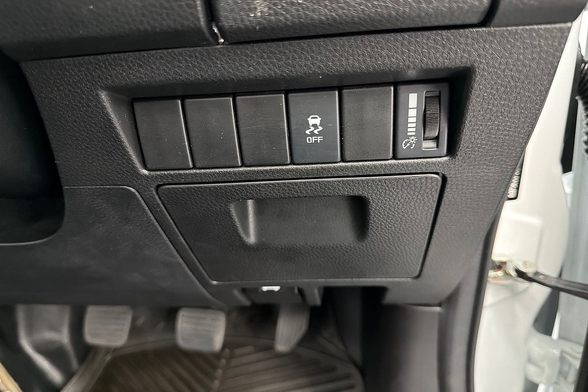 2021 Isuzu D-MAX SX High Ride Rear Wheel Drive