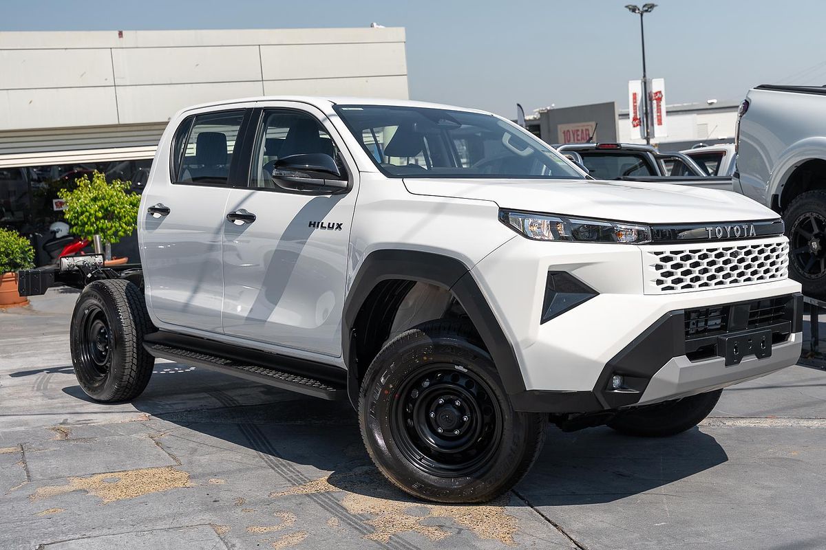 2026 Toyota Hilux SR 48V GUN227R 4X4